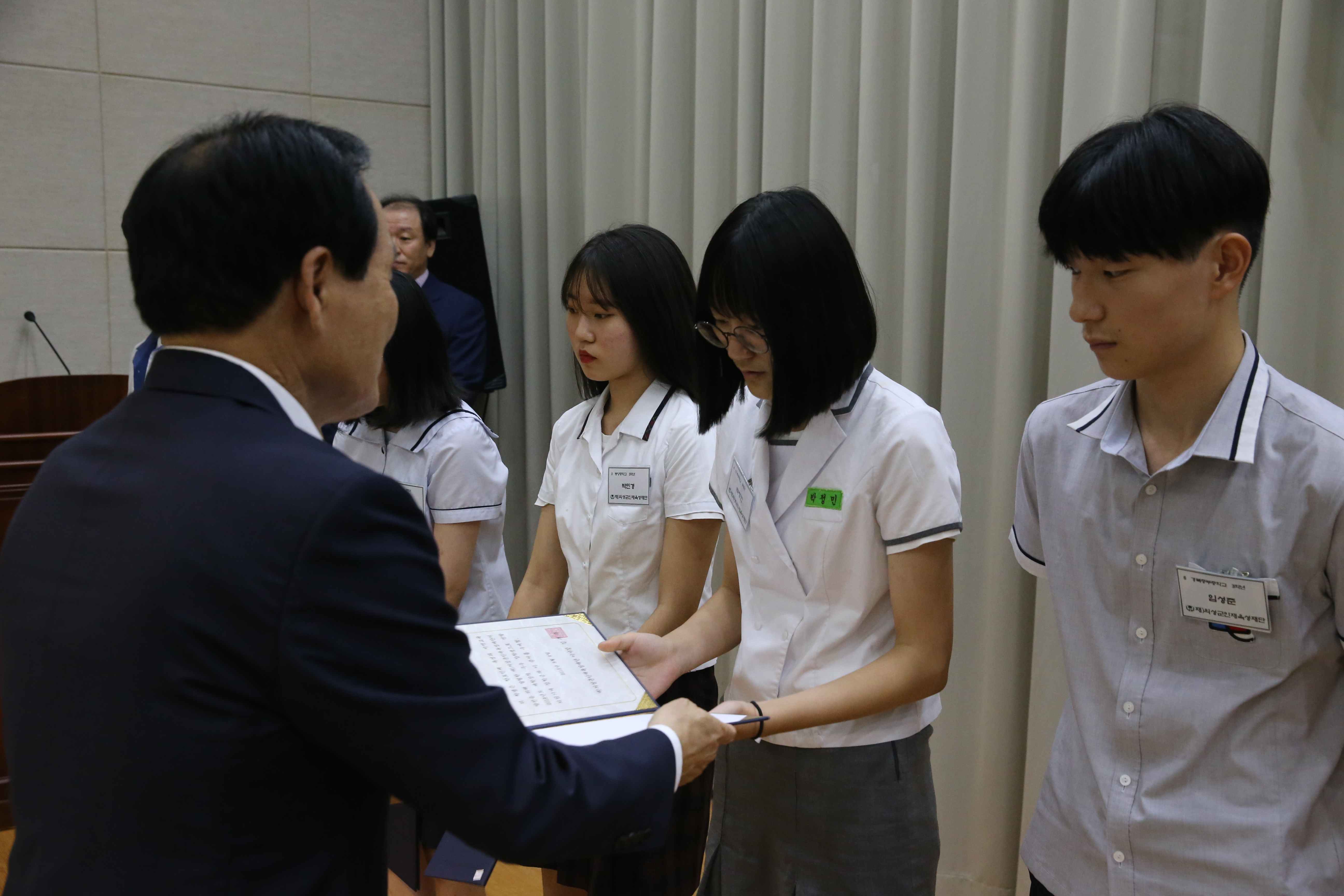 클릭하시면 원본이미지를 보실 수 있습니다.